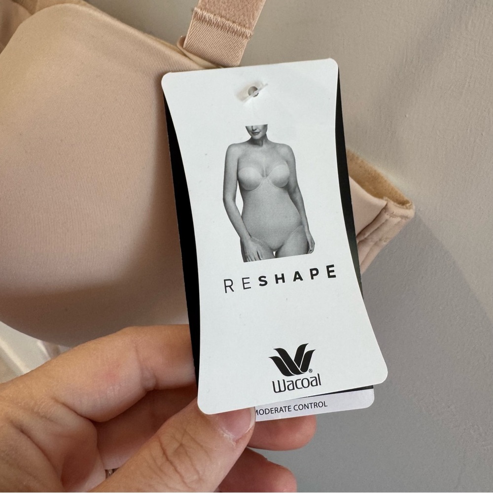 NWT Wacoal Reshape Strapless Shaping Bodybriefer 38G‎ Nude - Picture 2 of 6